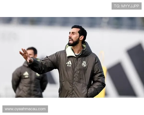 压力大阿韦洛亚执教月余消瘦